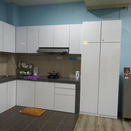 Xenia Homestay Kuching Eksteriør bilde